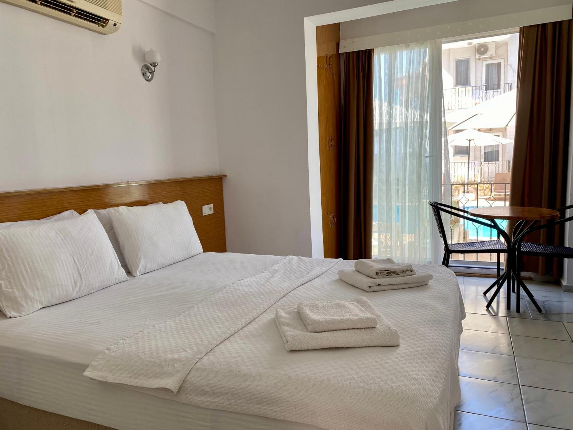 Cam Hotel Fethiye Bagian luar foto